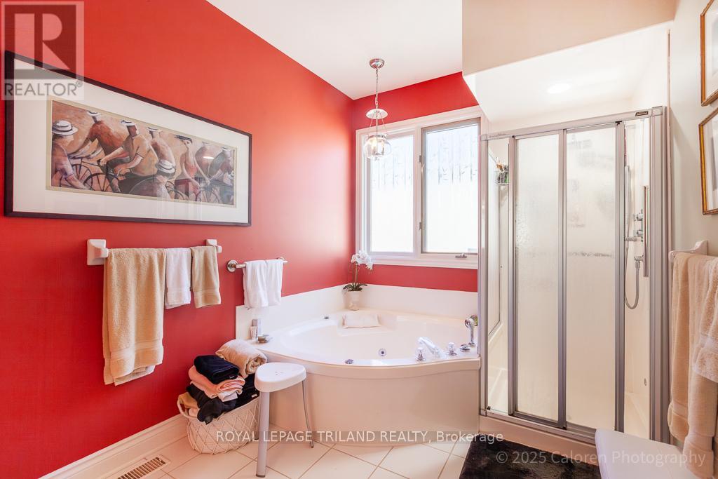23 - 1040 Riverside Drive, London North, Ontario  N6H 5N4 - Photo 41 - X12436004