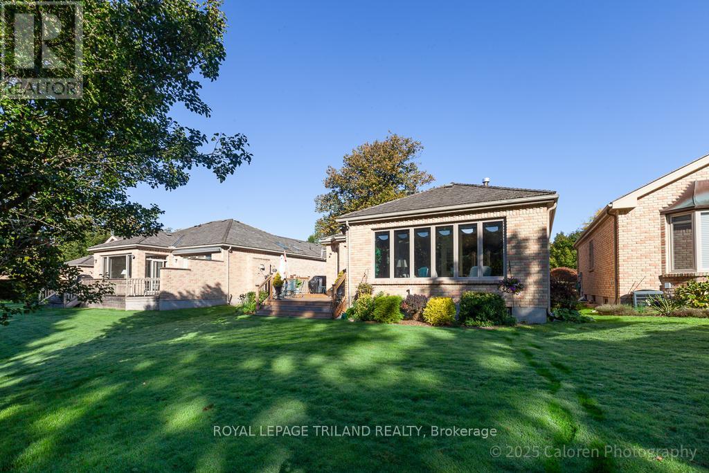 23 - 1040 Riverside Drive, London North, Ontario  N6H 5N4 - Photo 6 - X12436004