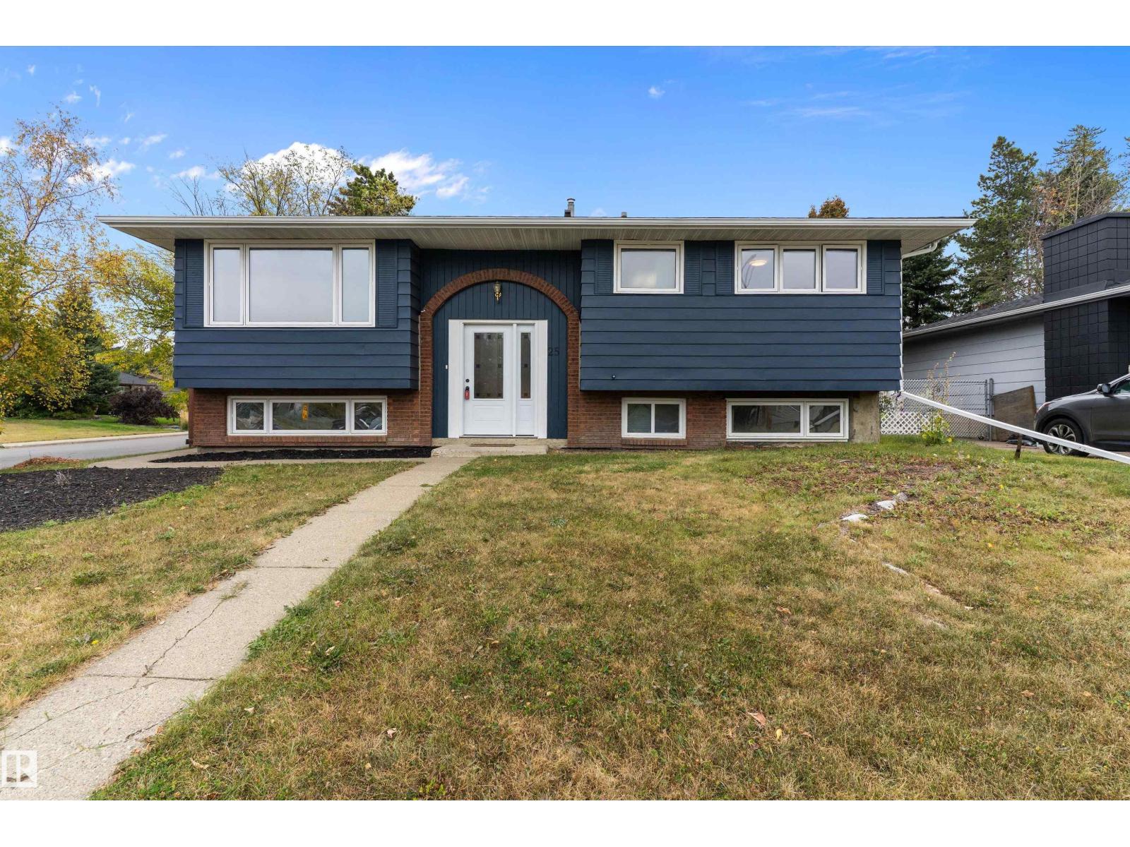 25 Grant Av, Sherwood Park, Alberta  T8A 3B7 - Photo 1 - E4460160