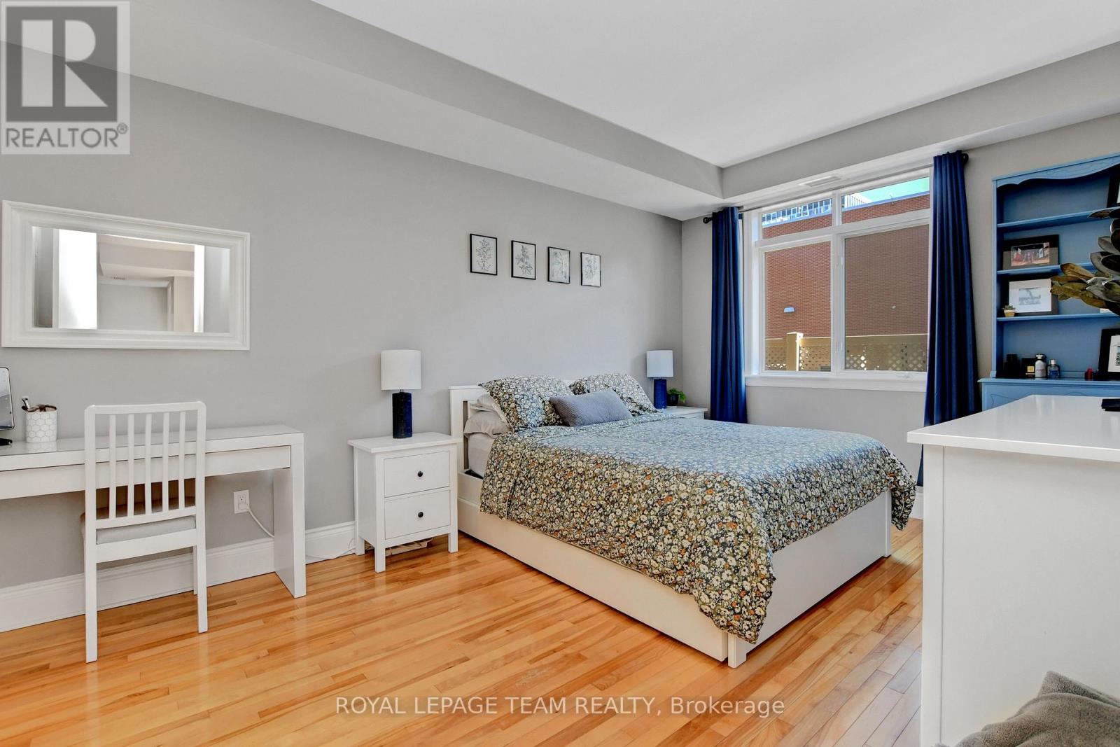102 - 400 Mcleod Street, Ottawa, Ontario  K2P 1A6 - Photo 11 - X12435975