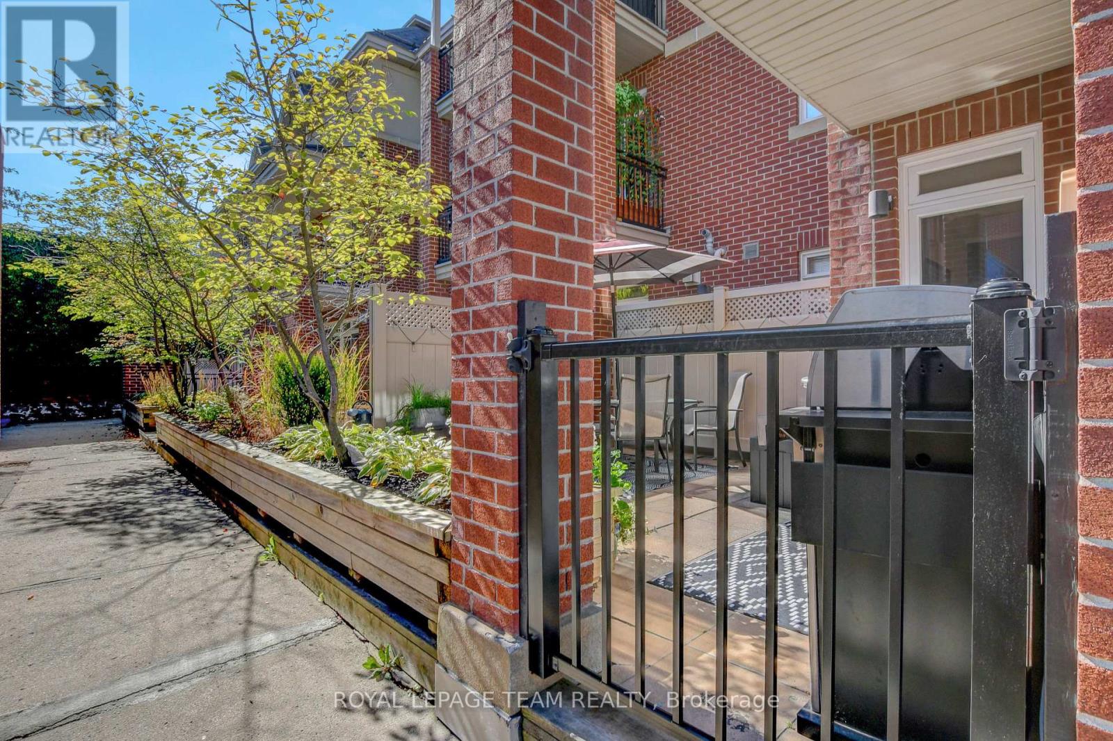 102 - 400 Mcleod Street, Ottawa, Ontario  K2P 1A6 - Photo 20 - X12435975