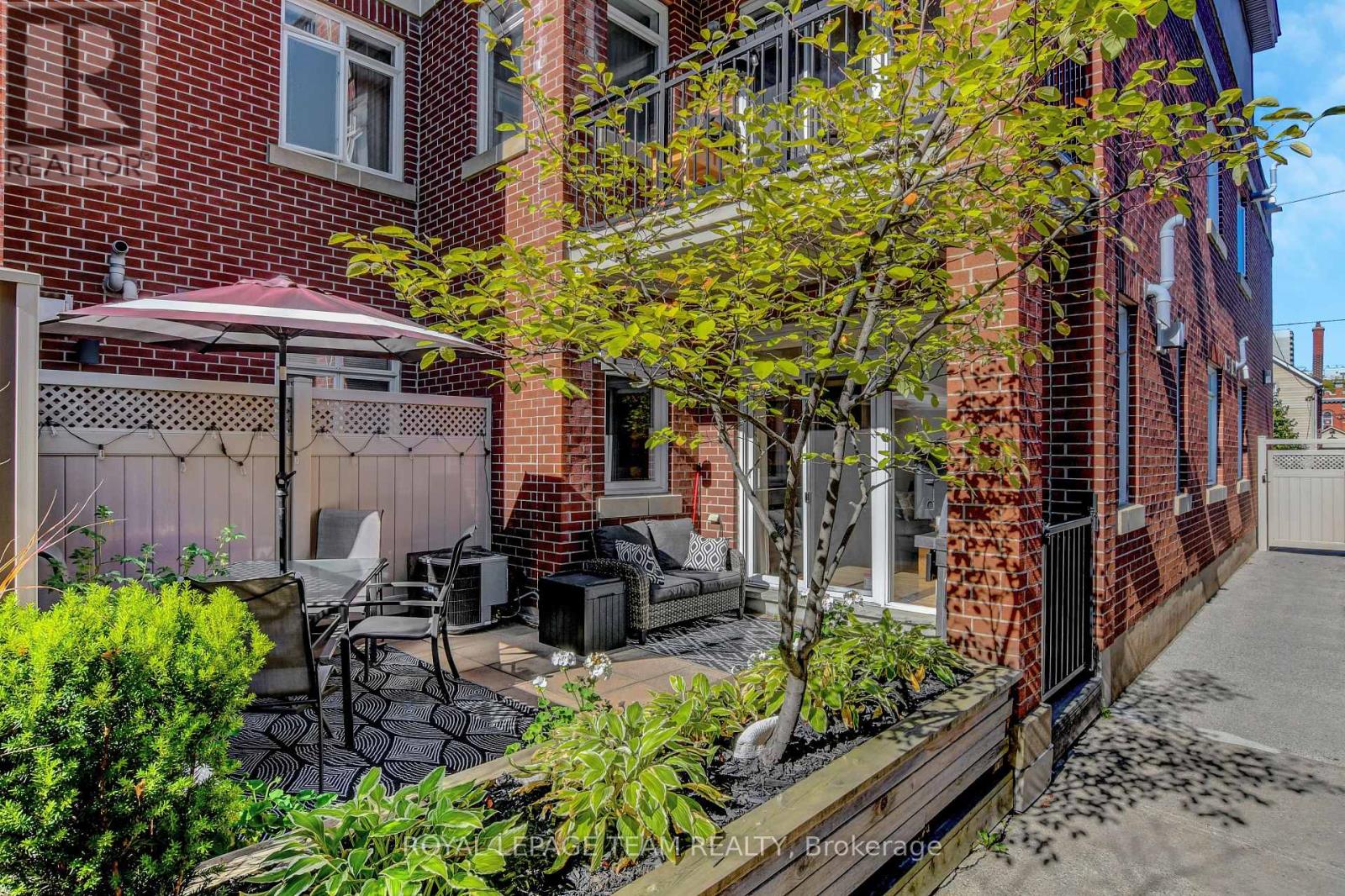 102 - 400 Mcleod Street, Ottawa, Ontario  K2P 1A6 - Photo 21 - X12435975