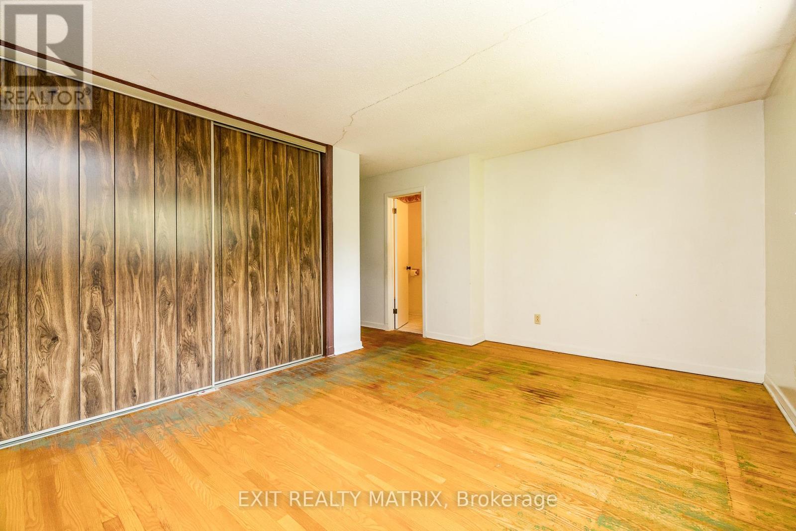 8 Brian Crescent, Ottawa, Ontario  K2H 6X3 - Photo 20 - X12435997