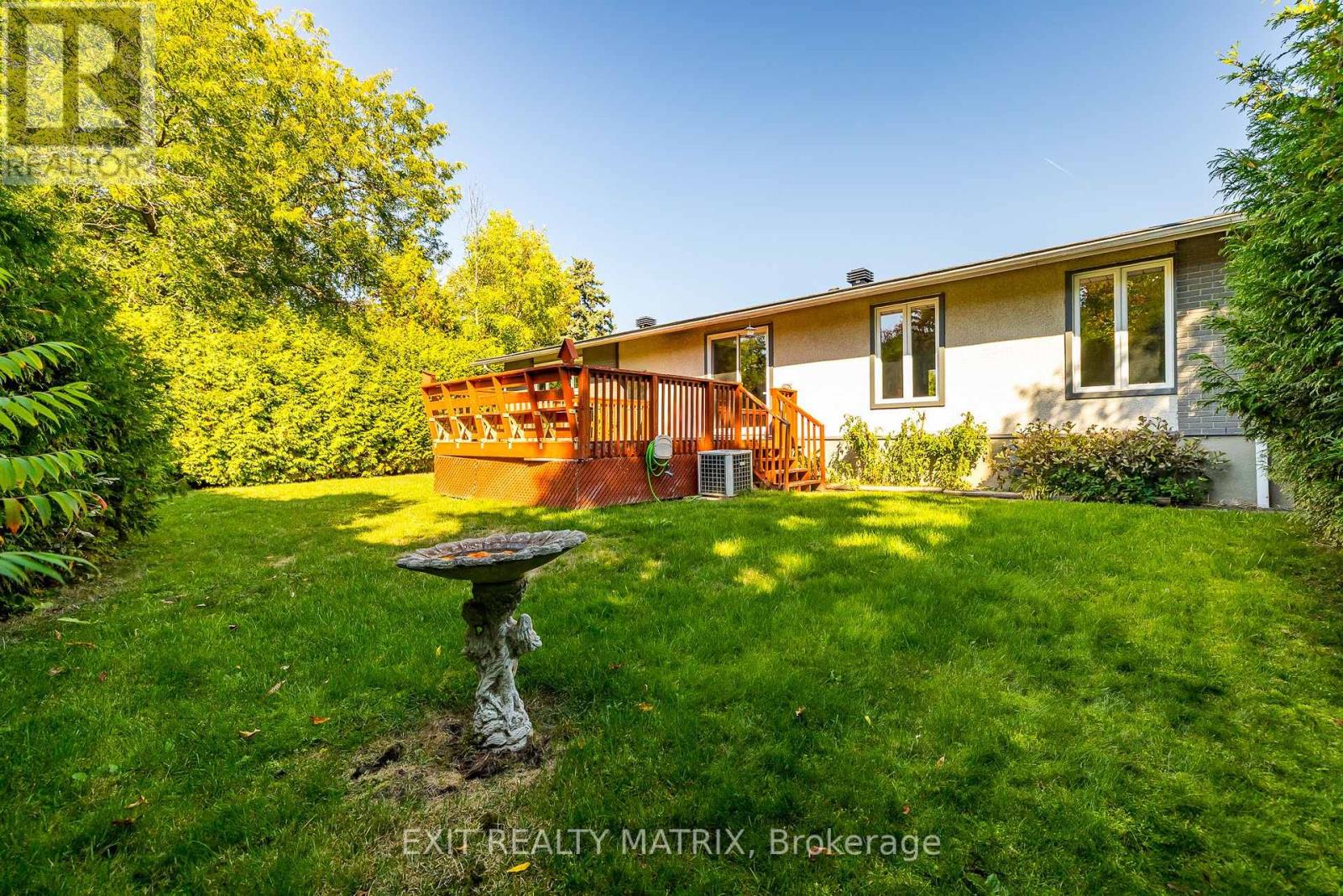 8 Brian Crescent, Ottawa, Ontario  K2H 6X3 - Photo 31 - X12435997
