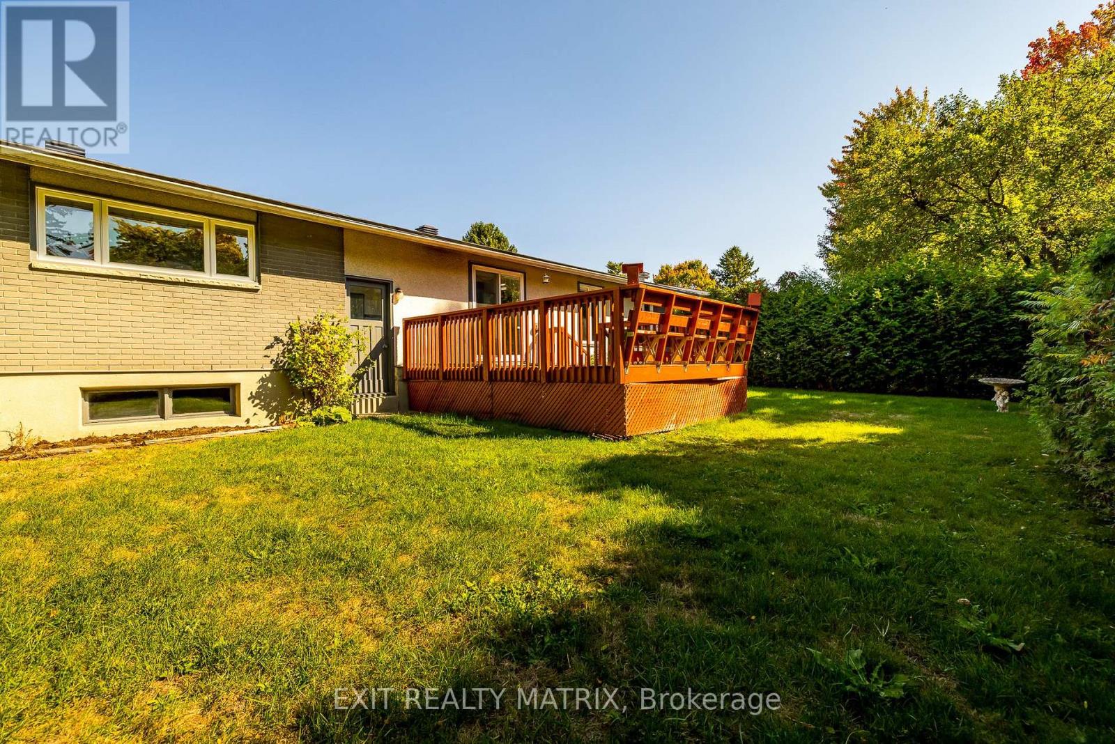 8 Brian Crescent, Ottawa, Ontario  K2H 6X3 - Photo 32 - X12435997