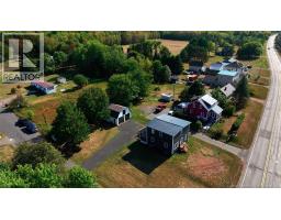 8 Dufferin Road, Chipman, New Brunswick