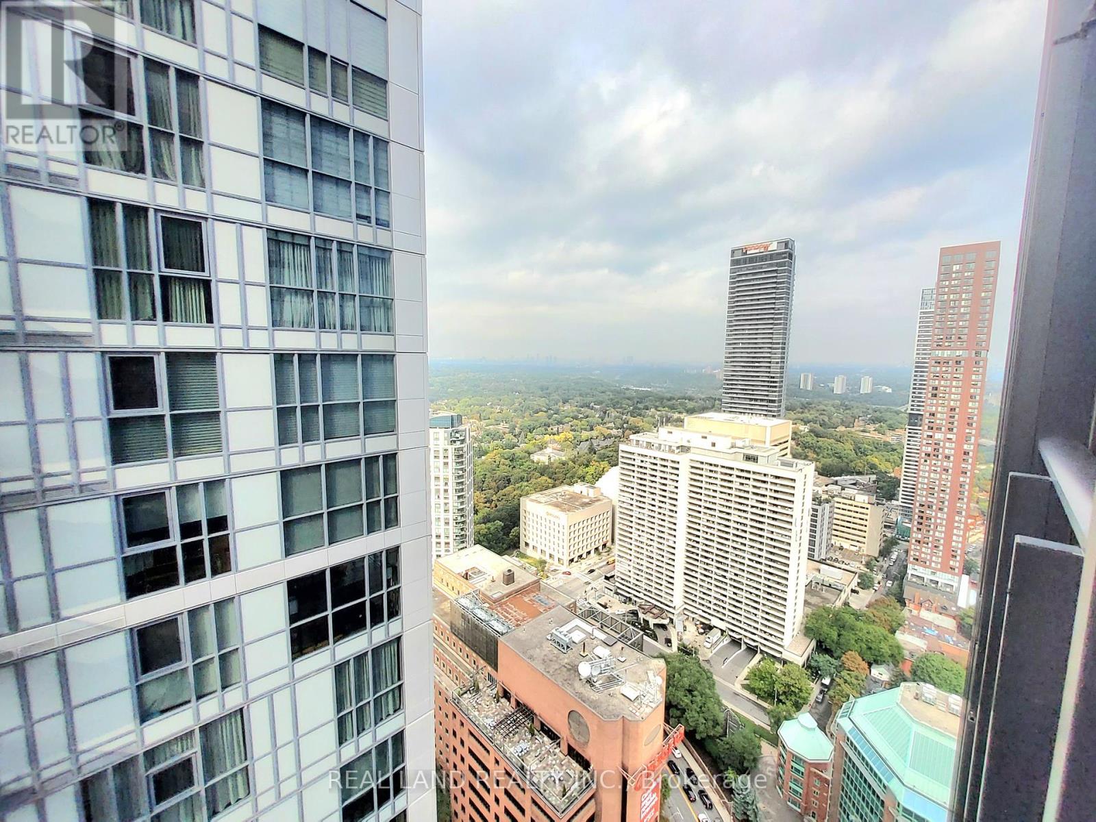 4005 - 110 Charles Street E, Toronto, Ontario  M4Y 1T5 - Photo 14 - C12435944
