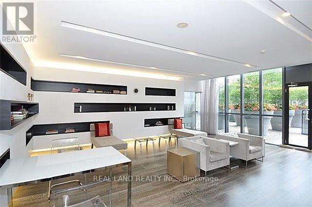 4005 - 110 Charles Street E, Toronto, Ontario  M4Y 1T5 - Photo 18 - C12435944