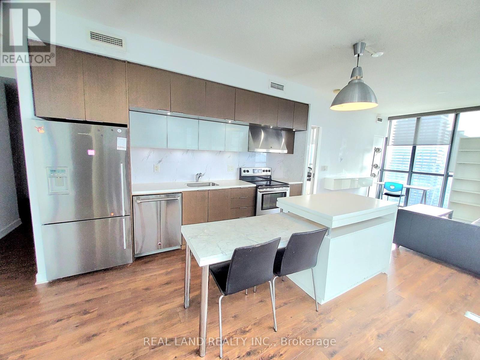 4005 - 110 Charles Street E, Toronto, Ontario  M4Y 1T5 - Photo 6 - C12435944