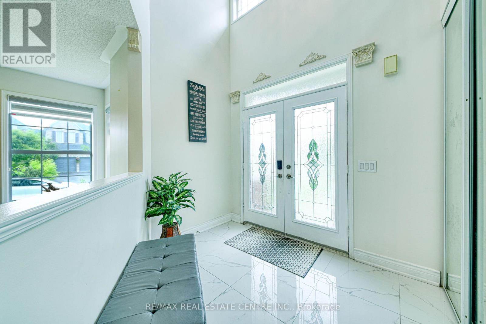 3100 Country Lane, Whitby, Ontario  L1P 1M4 - Photo 4 - E12435959