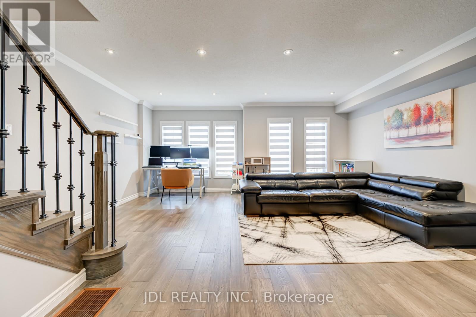 103 Thoroughbred Way, Markham, Ontario  L6C 0B7 - Photo 11 - N12435942