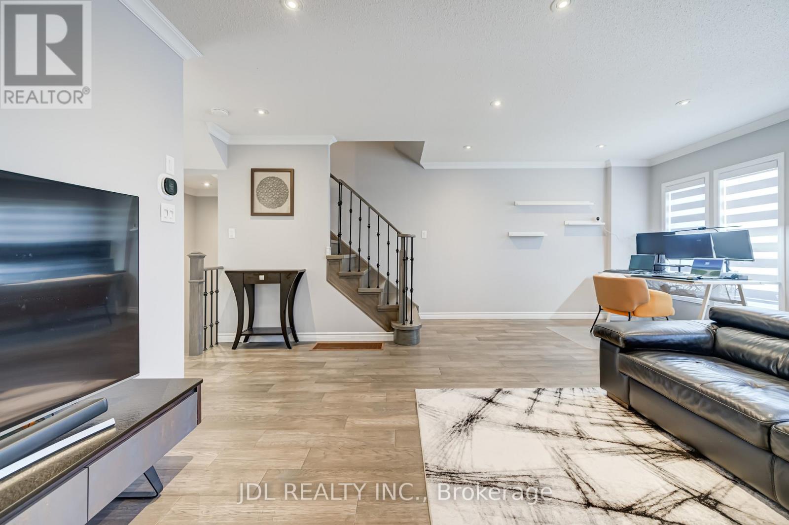 103 Thoroughbred Way, Markham, Ontario  L6C 0B7 - Photo 13 - N12435942