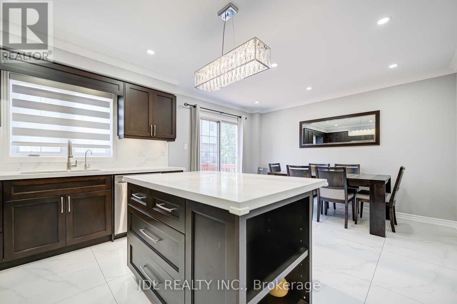 103 Thoroughbred Way, Markham, Ontario  L6C 0B7 - Photo 23 - N12435942
