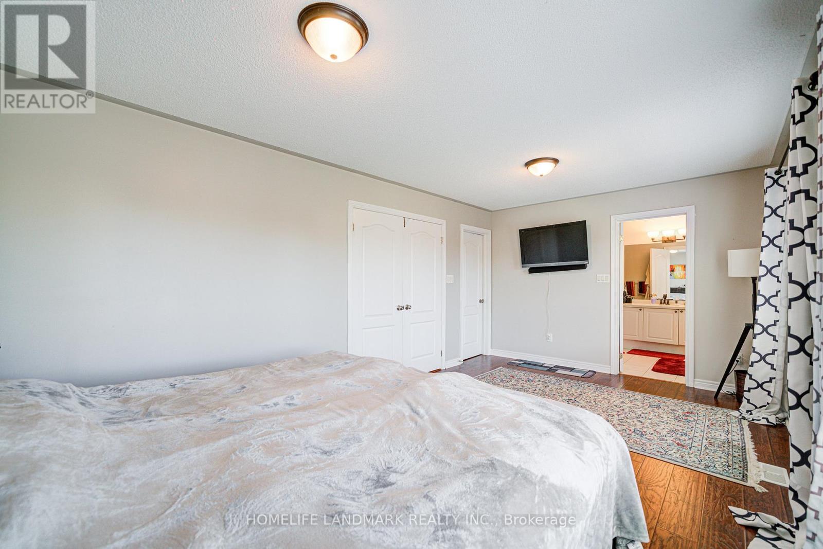 194 Dean Burton Lane, Newmarket, Ontario  L3X 3C4 - Photo 32 - N12435957