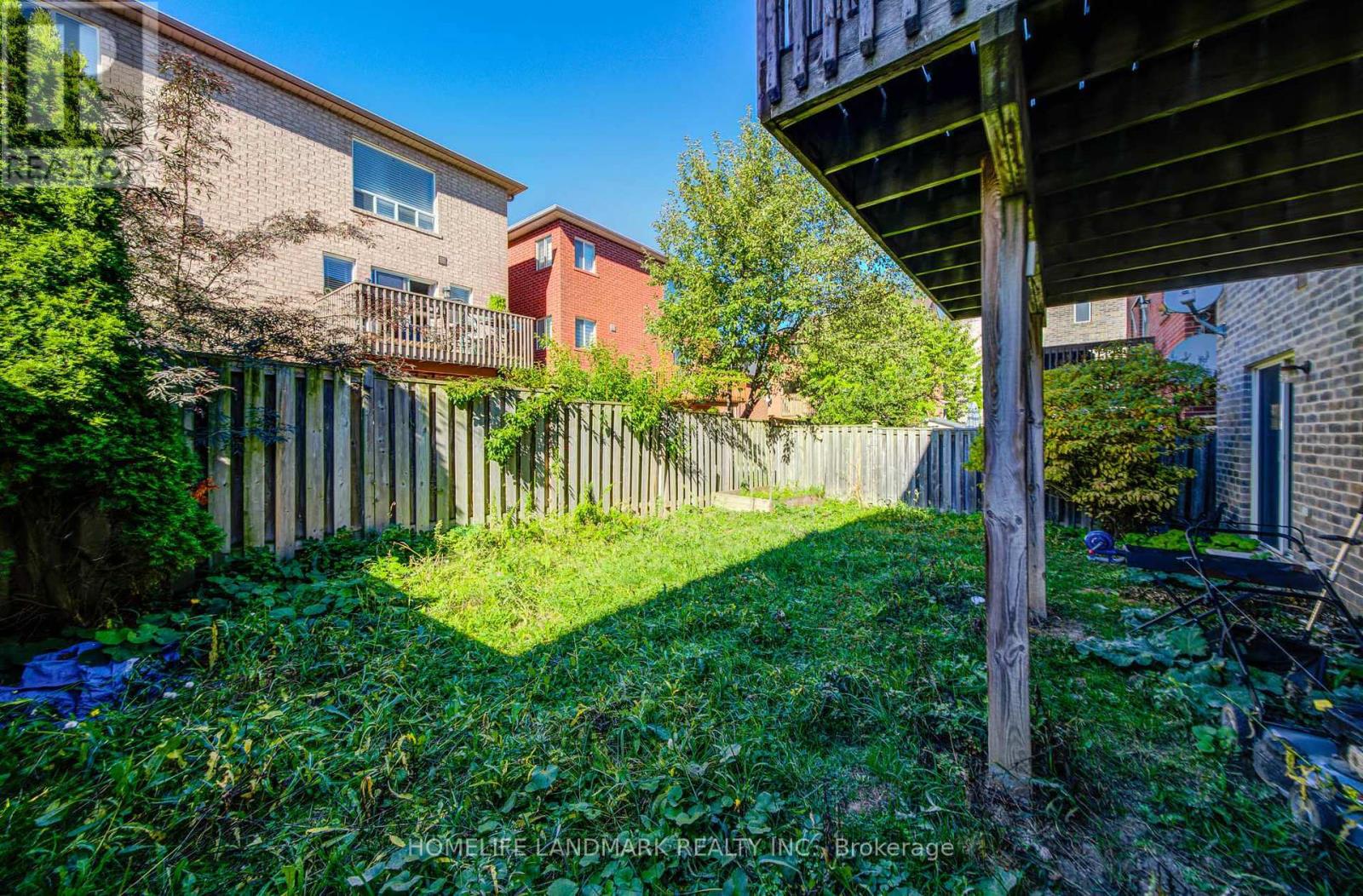 194 Dean Burton Lane, Newmarket, Ontario  L3X 3C4 - Photo 41 - N12435957