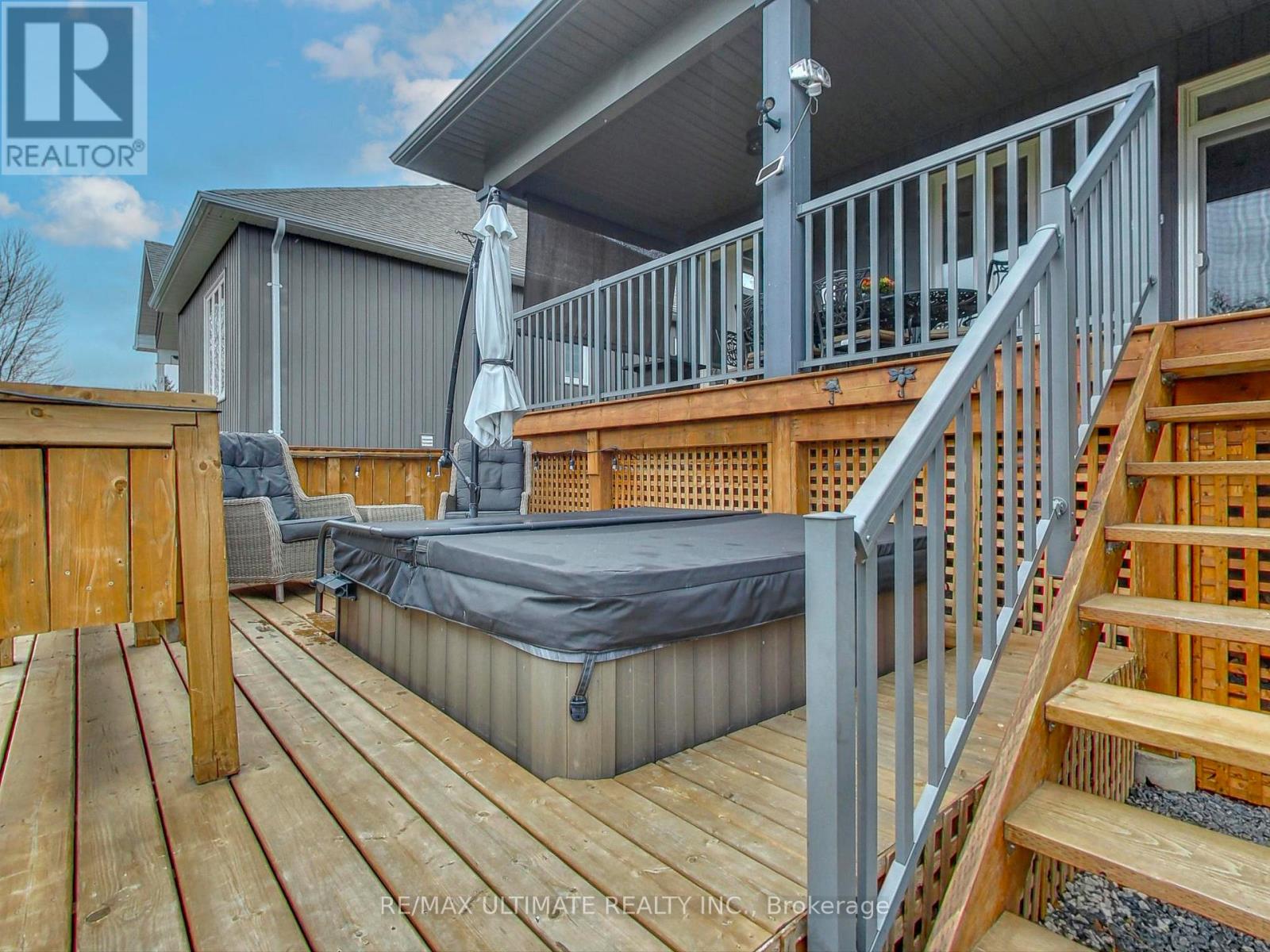 121 Lily Drive, Wasaga Beach, Ontario  L9Z 2Z2 - Photo 41 - S12435964