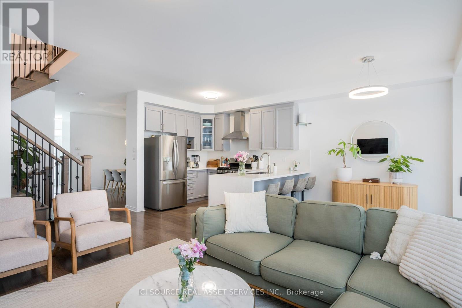 54 Portland Street, Collingwood, Ontario  L9Y 3Z6 - Photo 14 - S12436005