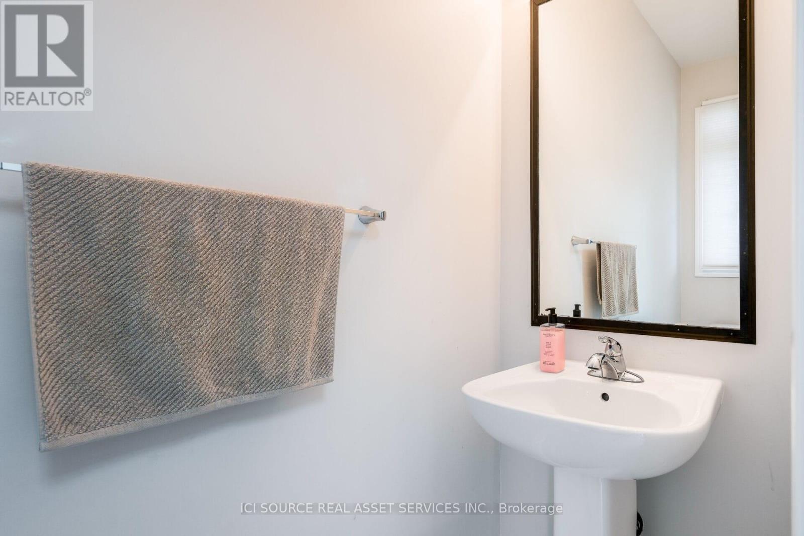 54 Portland Street, Collingwood, Ontario  L9Y 3Z6 - Photo 15 - S12436005