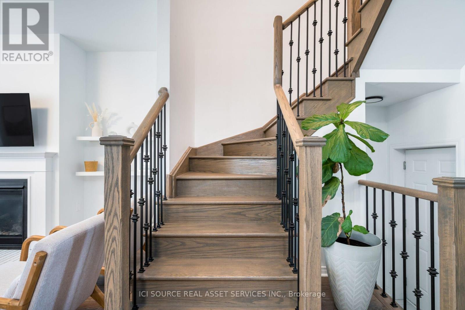 54 Portland Street, Collingwood, Ontario  L9Y 3Z6 - Photo 16 - S12436005