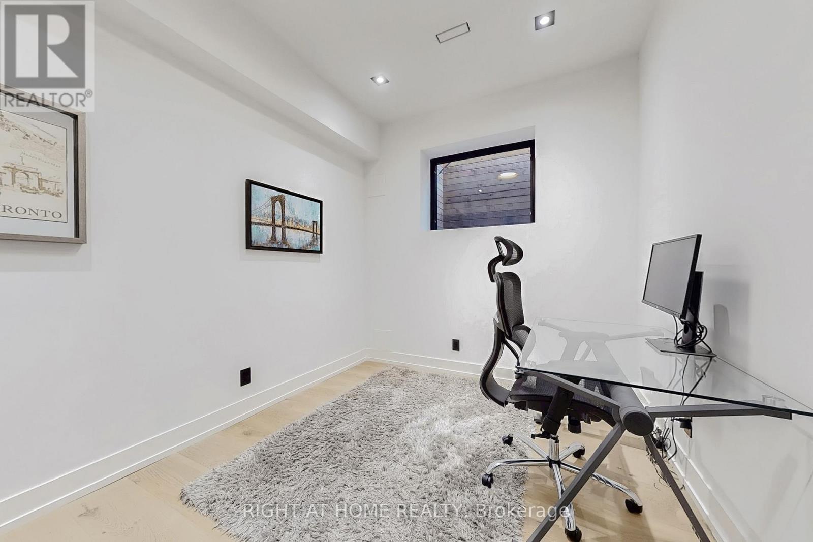 845 Seventh Street, Mississauga, Ontario  L5E 1N9 - Photo 29 - W12435960
