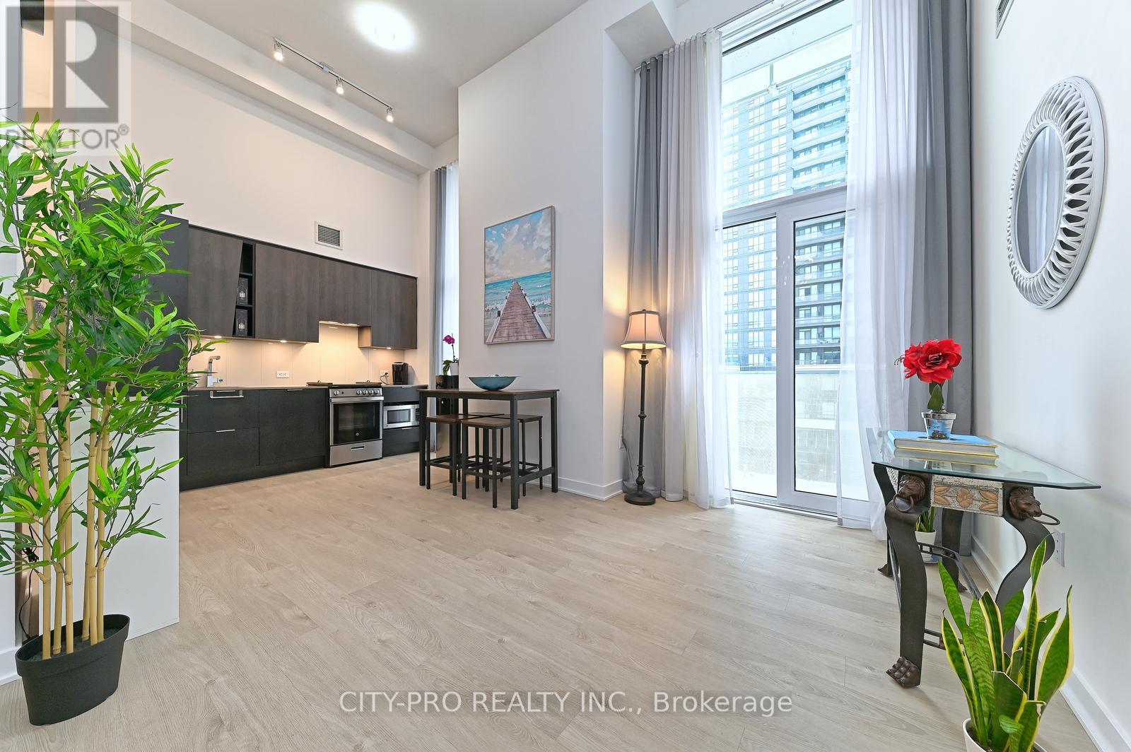 410 - 3900 Confederation Parkway, Mississauga, Ontario  L5B 0M3 - Photo 13 - W12435976