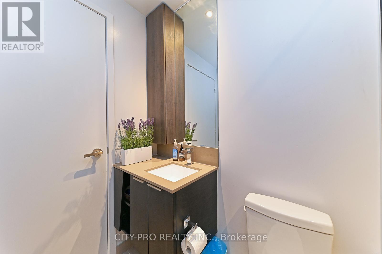 410 - 3900 Confederation Parkway, Mississauga, Ontario  L5B 0M3 - Photo 22 - W12435976