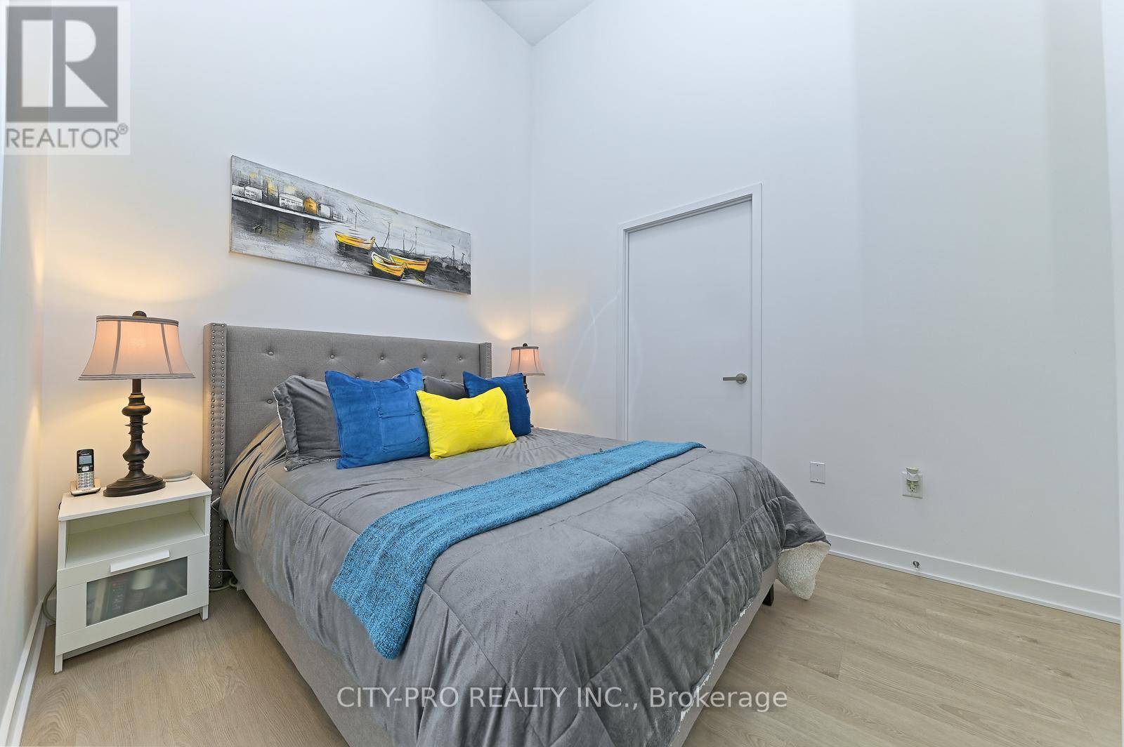 410 - 3900 Confederation Parkway, Mississauga, Ontario  L5B 0M3 - Photo 34 - W12435976
