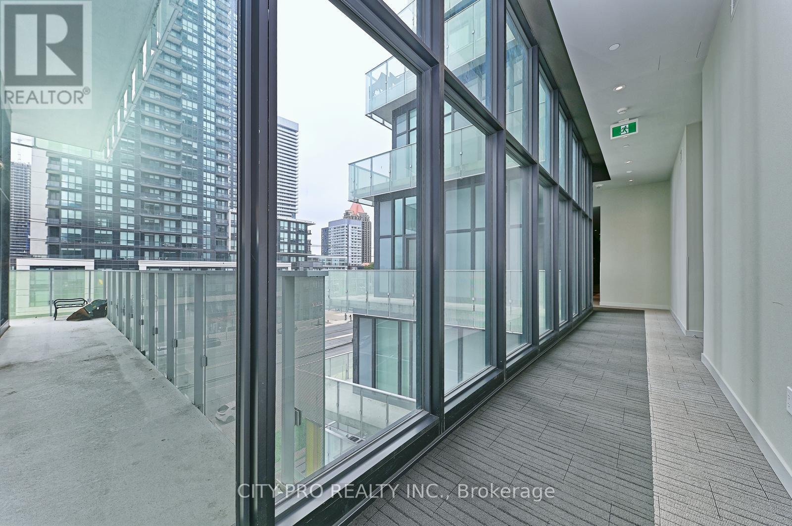 410 - 3900 Confederation Parkway, Mississauga, Ontario  L5B 0M3 - Photo 39 - W12435976