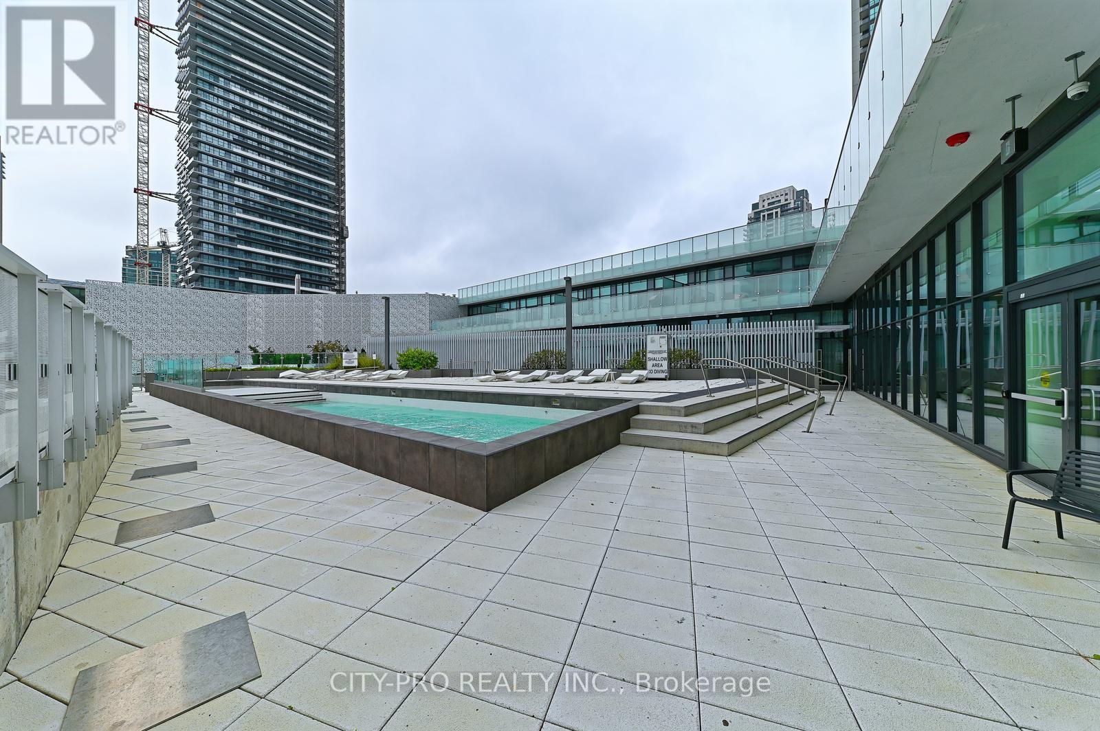 410 - 3900 Confederation Parkway, Mississauga, Ontario  L5B 0M3 - Photo 43 - W12435976