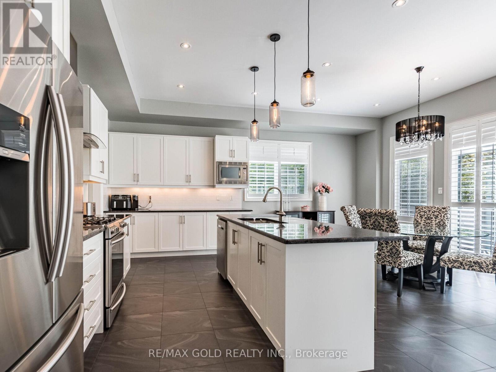 151 Rising Hill Ridge, Brampton (Bram West), Ontario  L6Y 6B2 - Photo 18 - W12435989