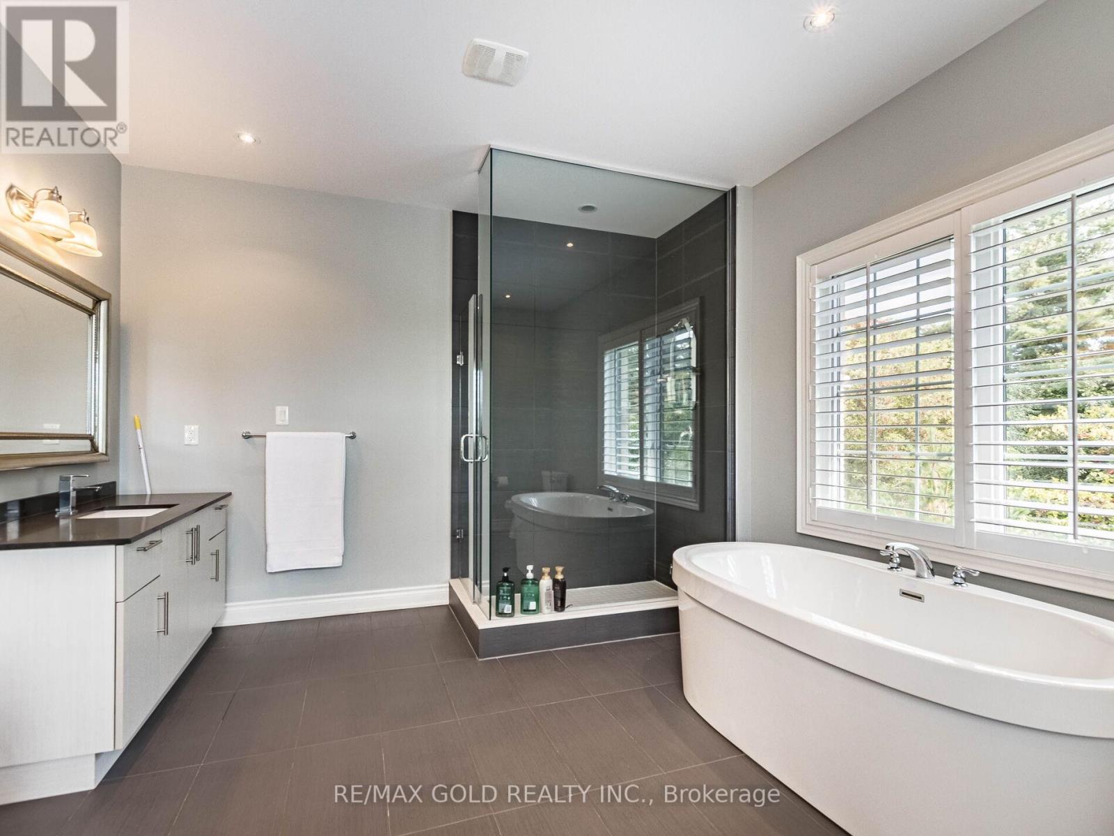151 Rising Hill Ridge, Brampton (Bram West), Ontario  L6Y 6B2 - Photo 31 - W12435989