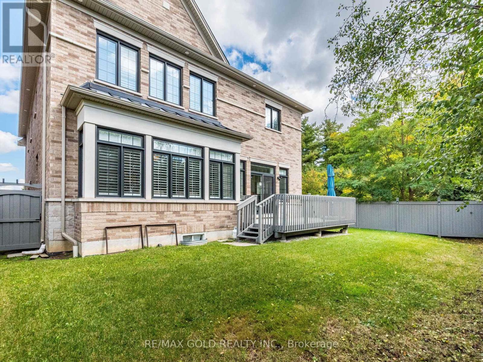 151 Rising Hill Ridge, Brampton (Bram West), Ontario  L6Y 6B2 - Photo 44 - W12435989