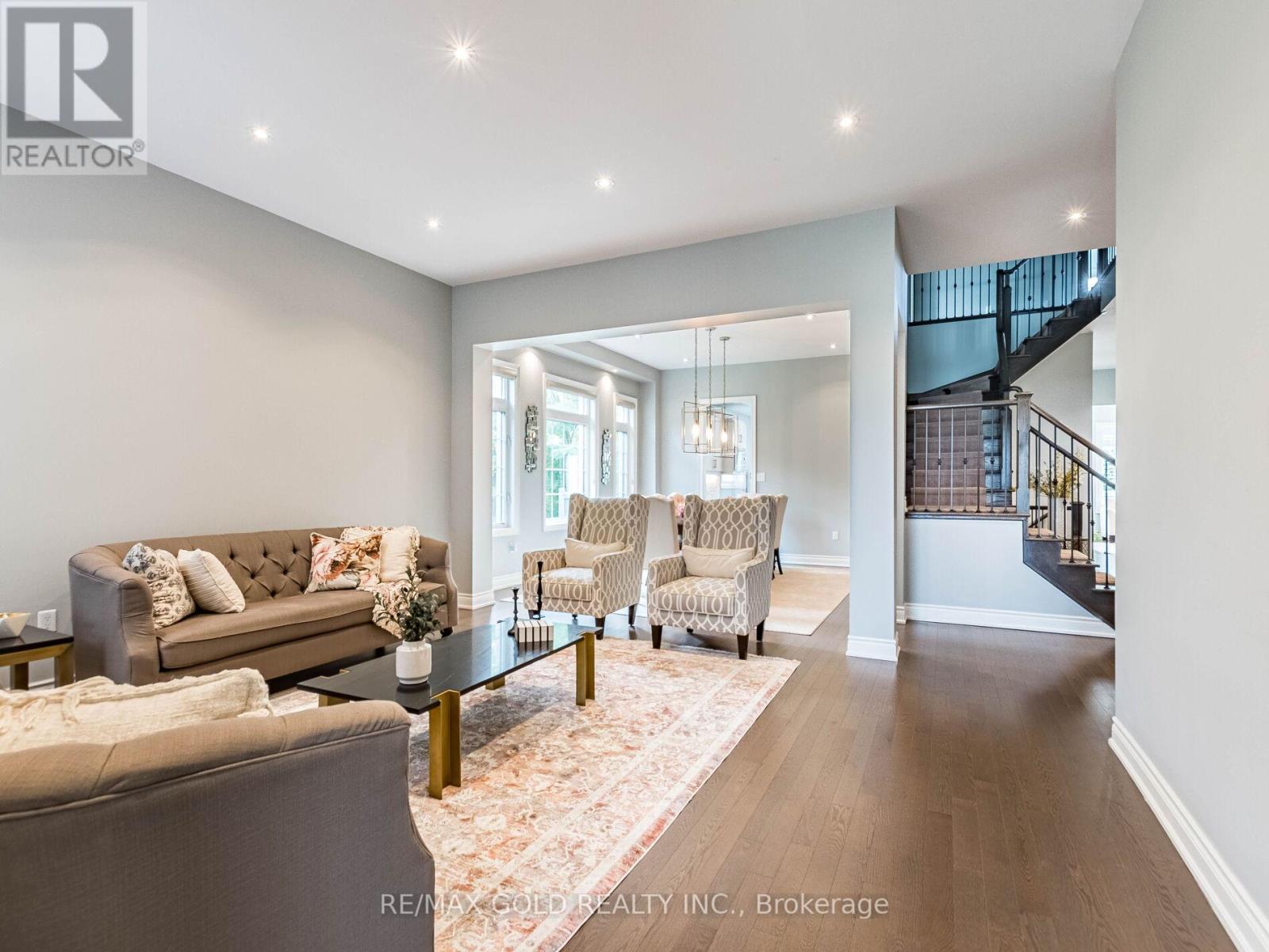 151 Rising Hill Ridge, Brampton (Bram West), Ontario  L6Y 6B2 - Photo 5 - W12435989