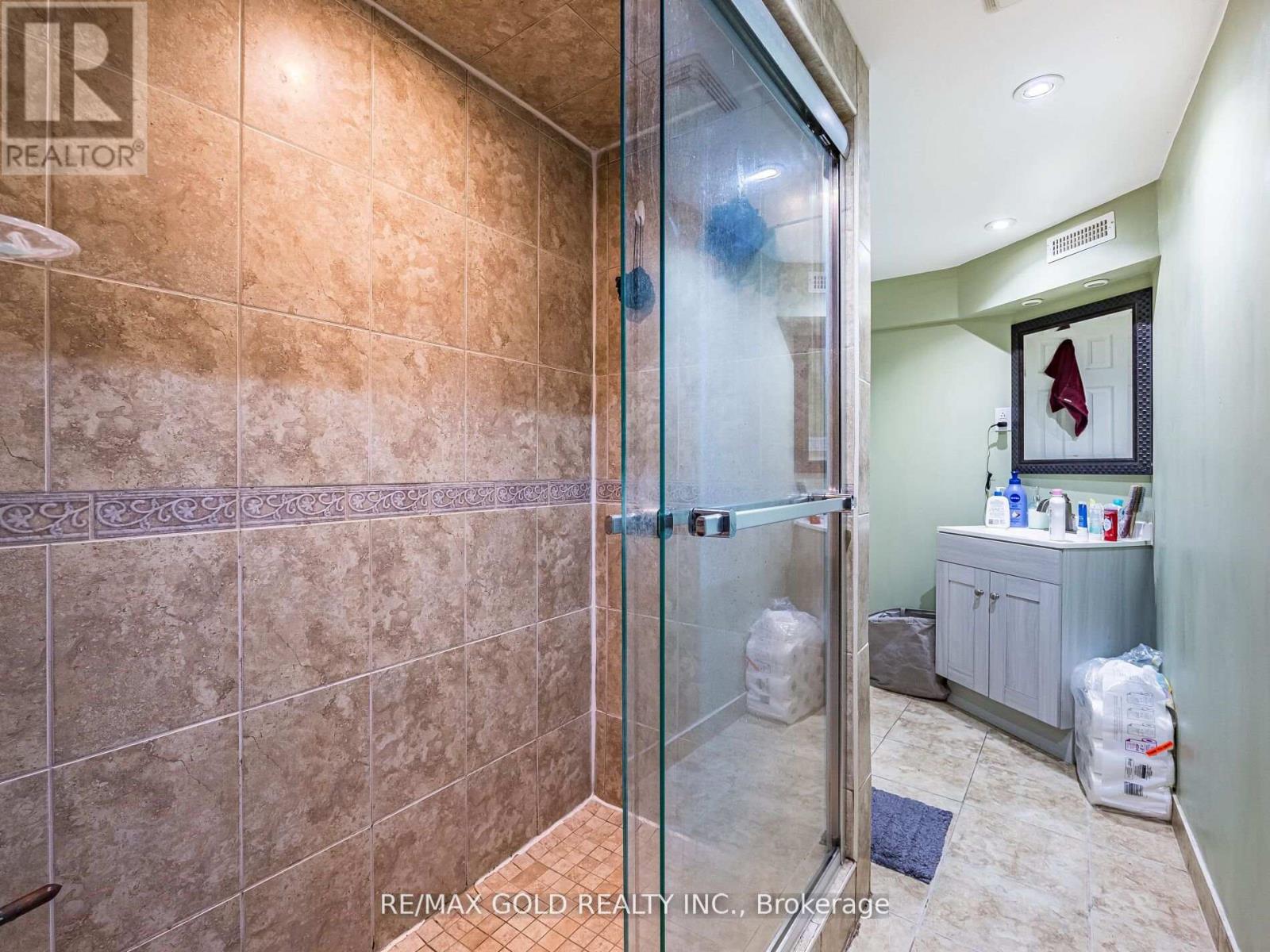 36 Treegrove Crescent, Brampton, Ontario  L7A 0K4 - Photo 36 - W12435990