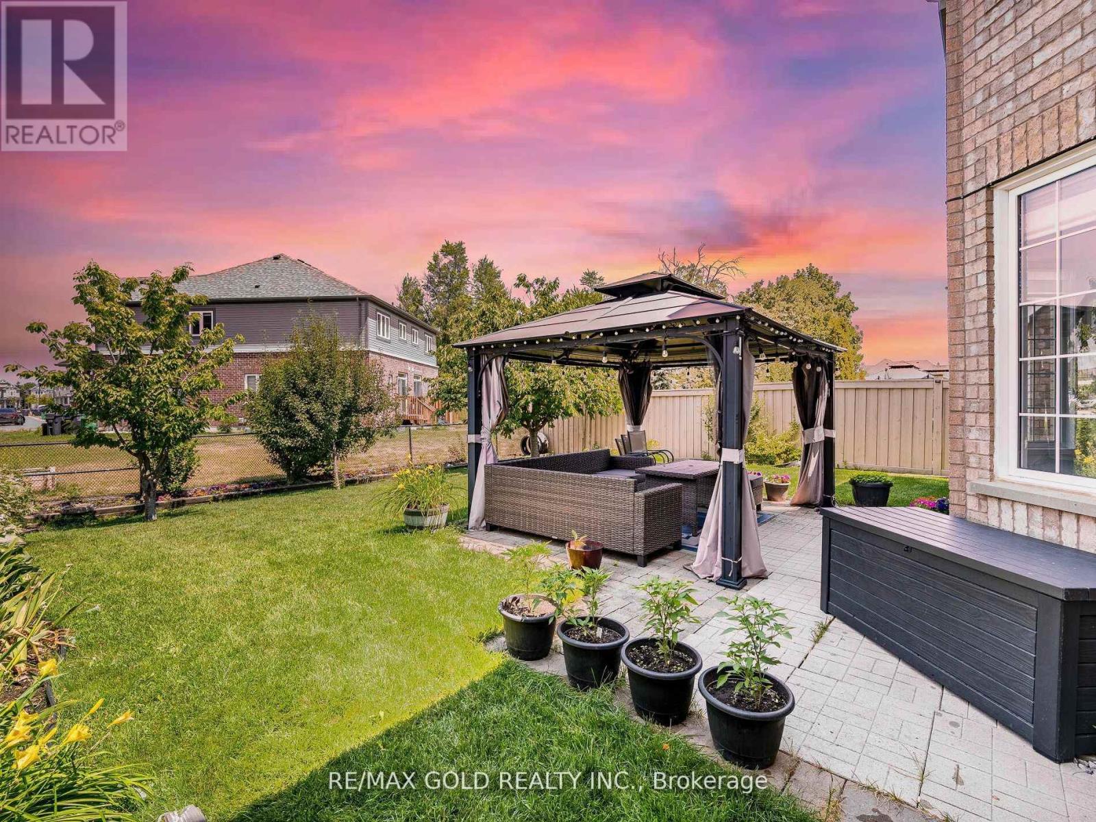 36 Treegrove Crescent, Brampton, Ontario  L7A 0K4 - Photo 37 - W12435990