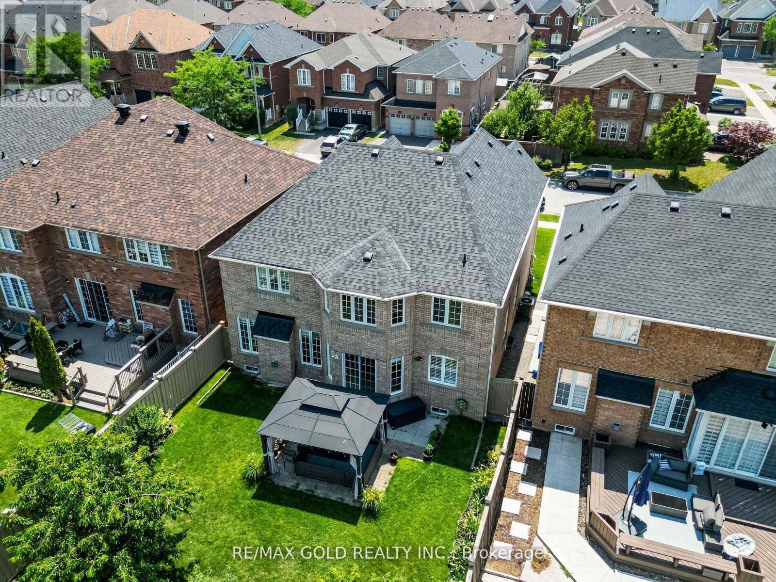 36 Treegrove Crescent, Brampton, Ontario  L7A 0K4 - Photo 40 - W12435990