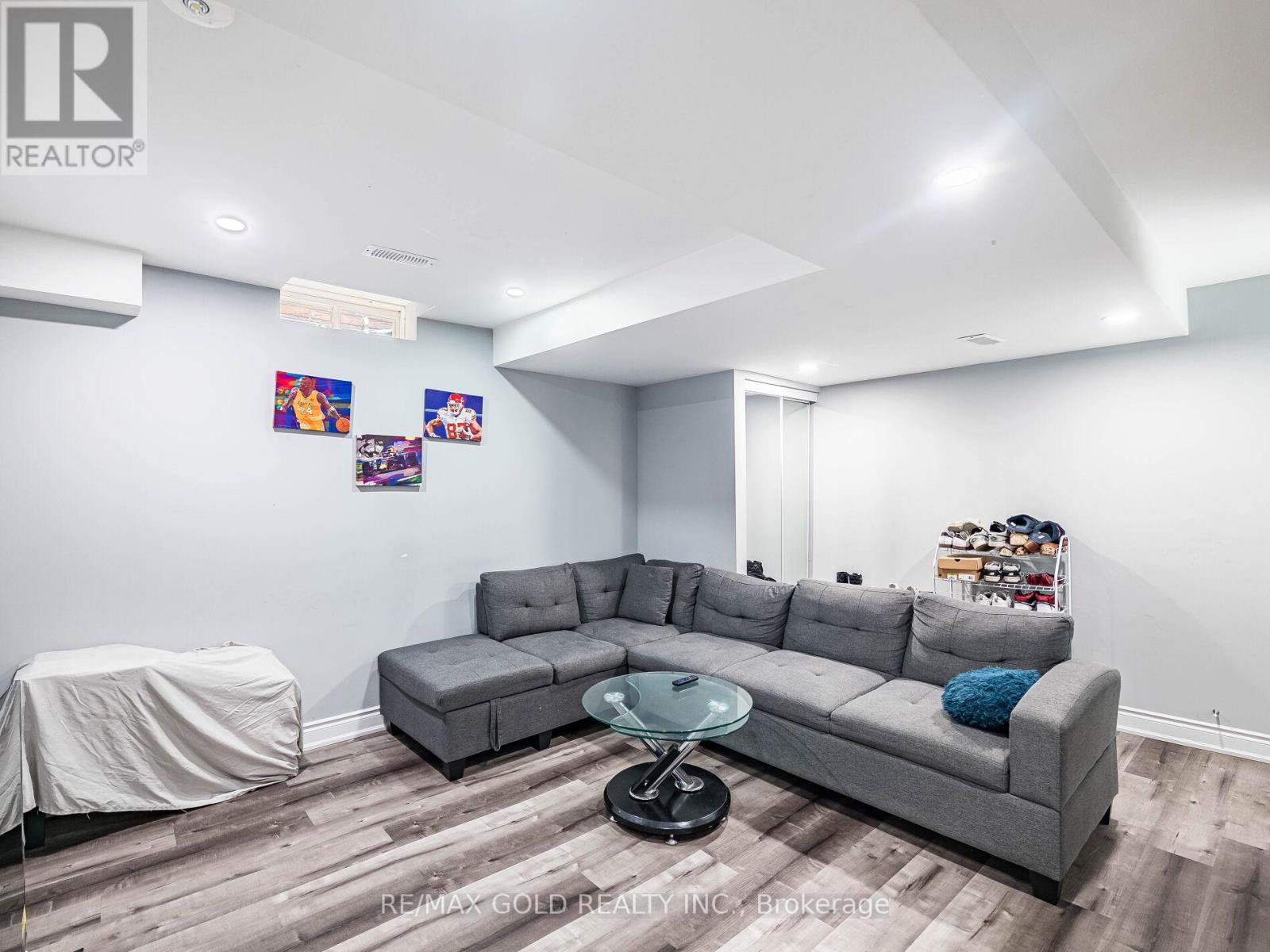 18 Divinity Circle, Brampton, Ontario  L7A 3Y4 - Photo 33 - W12435991