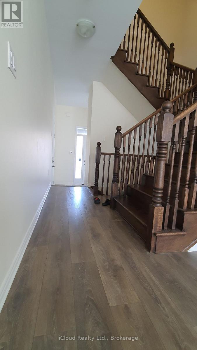 84 Callandar Road, Brampton, Ontario  L7A 5E2 - Photo 3 - W12436003