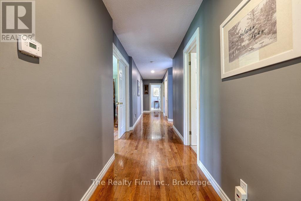 786837 Township Road 6, Blandford-Blenheim, Ontario  N0J 1G0 - Photo 27 - X12436018