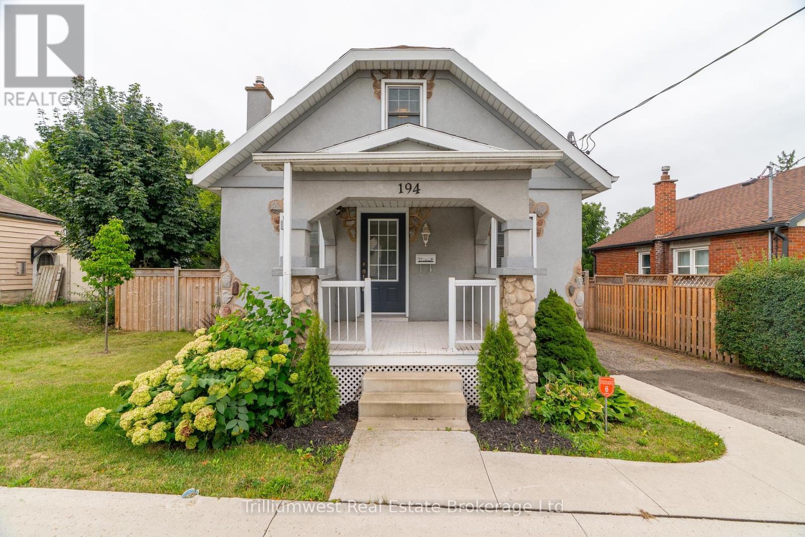 194 DUNDAS STREET N, Cambridge, Ontario