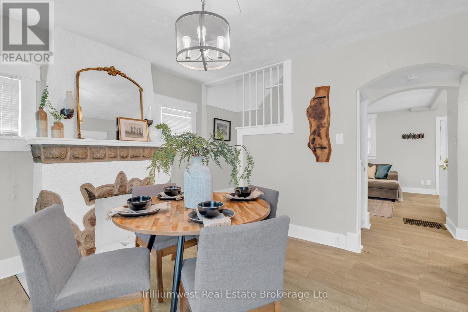 194 Dundas Street N, Cambridge, Ontario  N1R 5P4 - Photo 5 - X12436007
