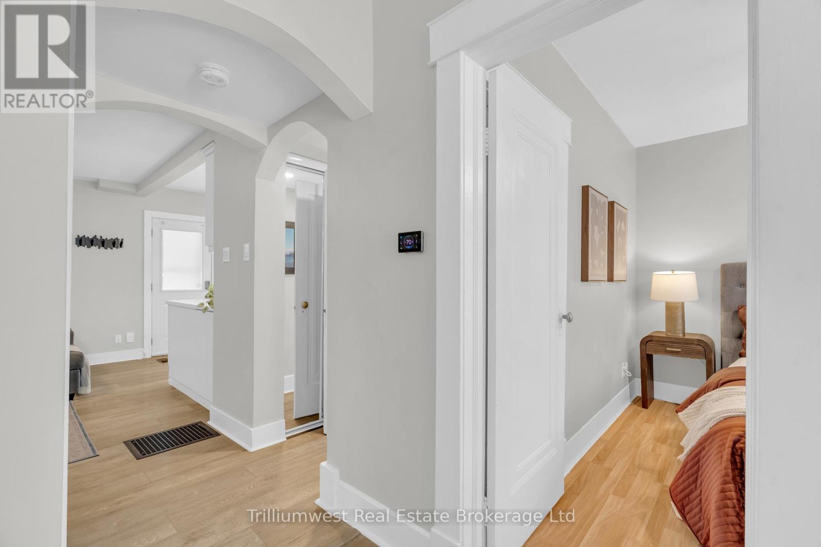 194 Dundas Street N, Cambridge, Ontario  N1R 5P4 - Photo 7 - X12436007