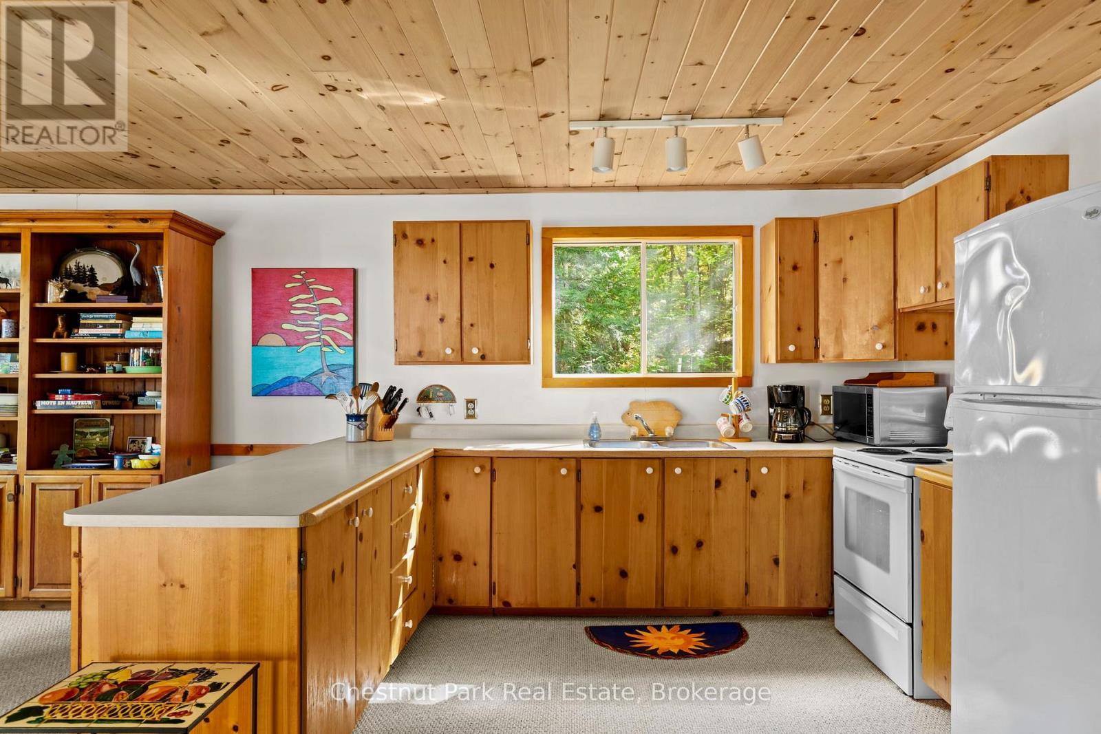 10 Taylor (26lm10) Island, Gravenhurst, Ontario  P1P 1R2 - Photo 10 - X12436026