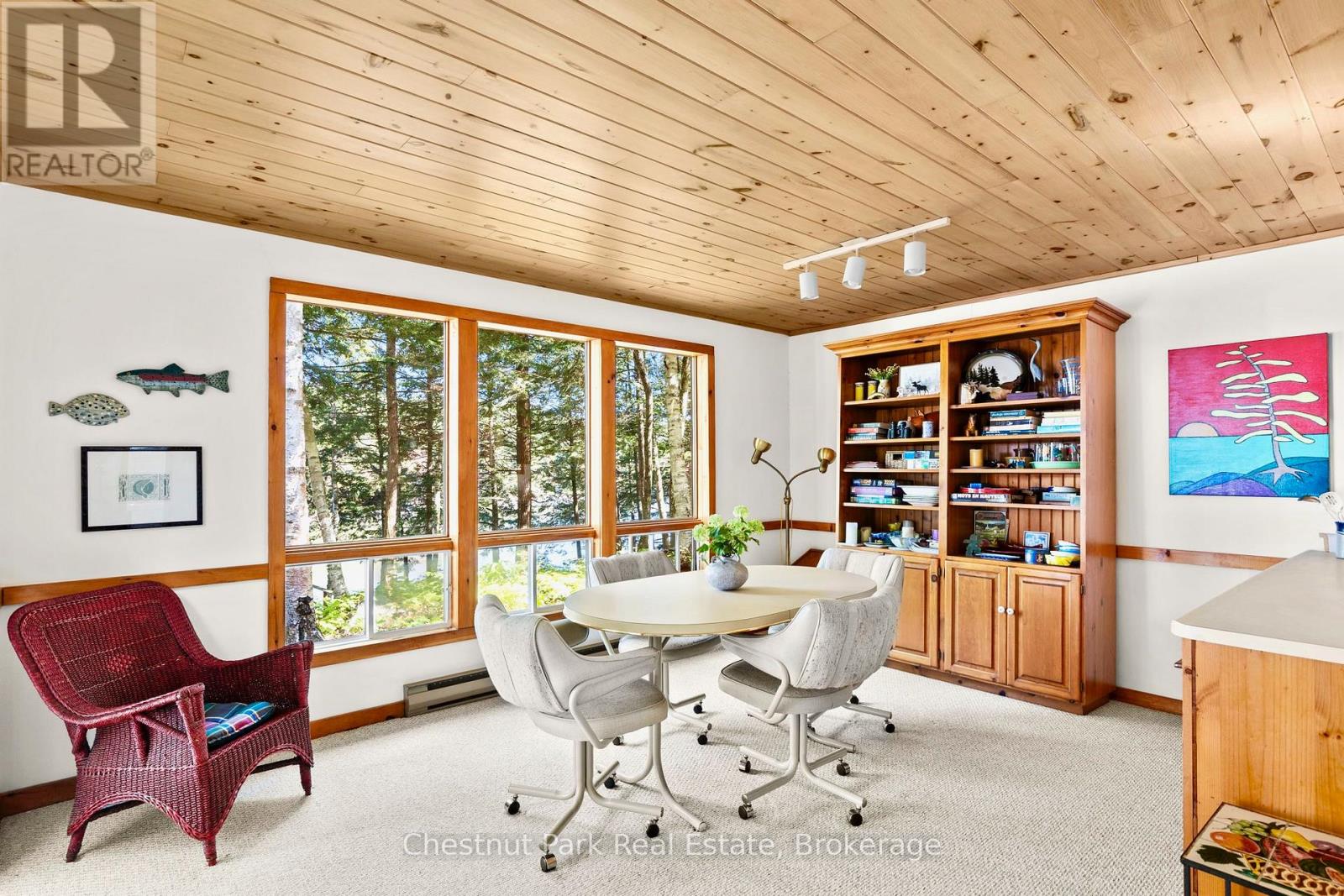 10 Taylor (26lm10) Island, Gravenhurst, Ontario  P1P 1R2 - Photo 14 - X12436026