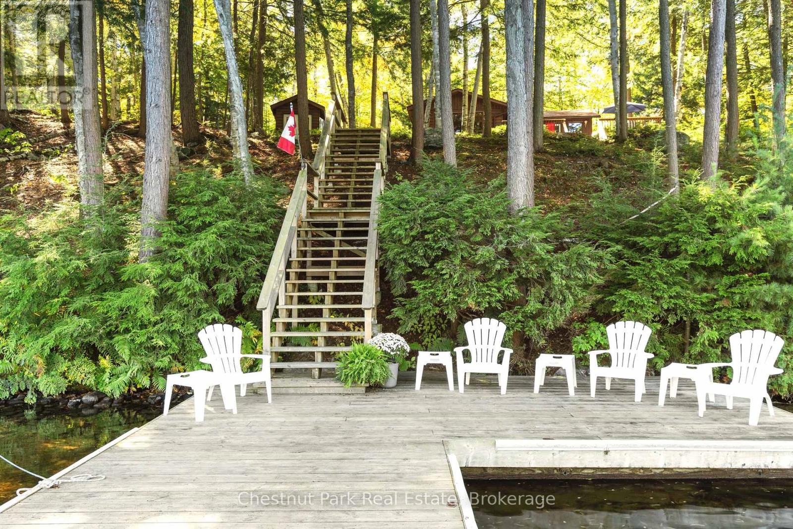10 Taylor (26lm10) Island, Gravenhurst, Ontario  P1P 1R2 - Photo 4 - X12436026