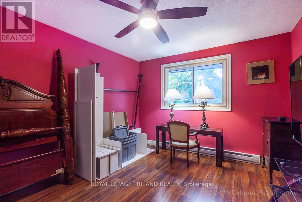 23 Crabtree Avenue, London North, Ontario  N6G 2H6 - Photo 28 - X12436024