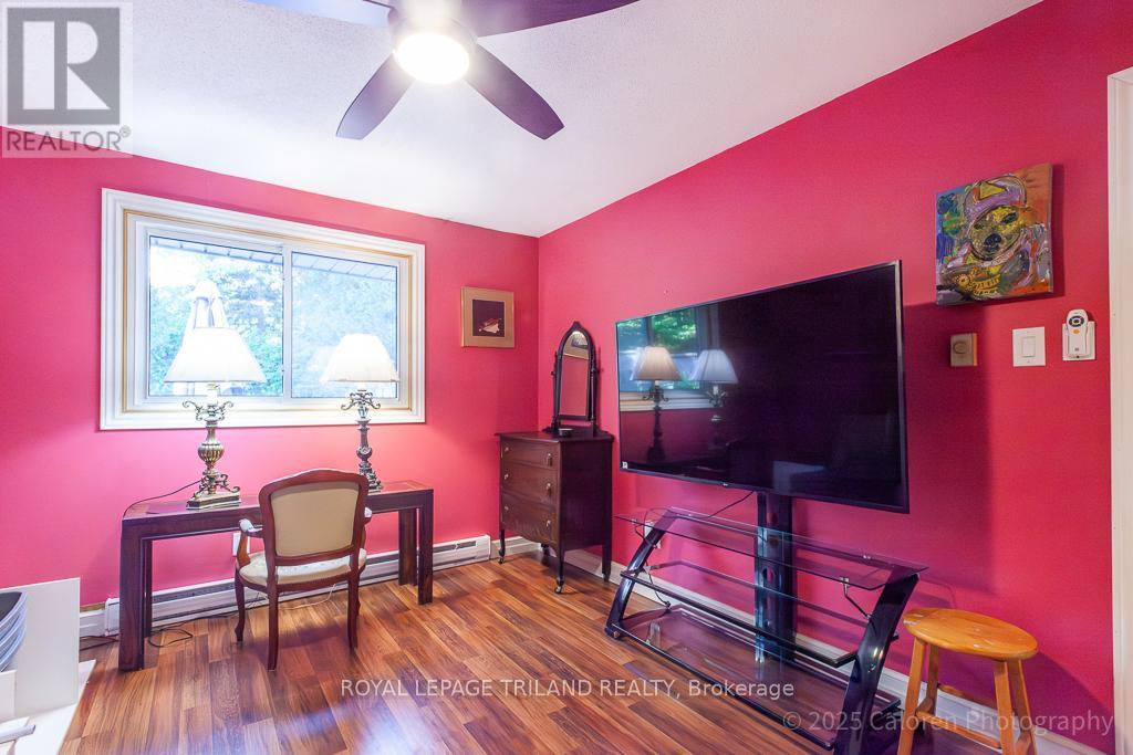23 Crabtree Avenue, London North, Ontario  N6G 2H6 - Photo 29 - X12436024
