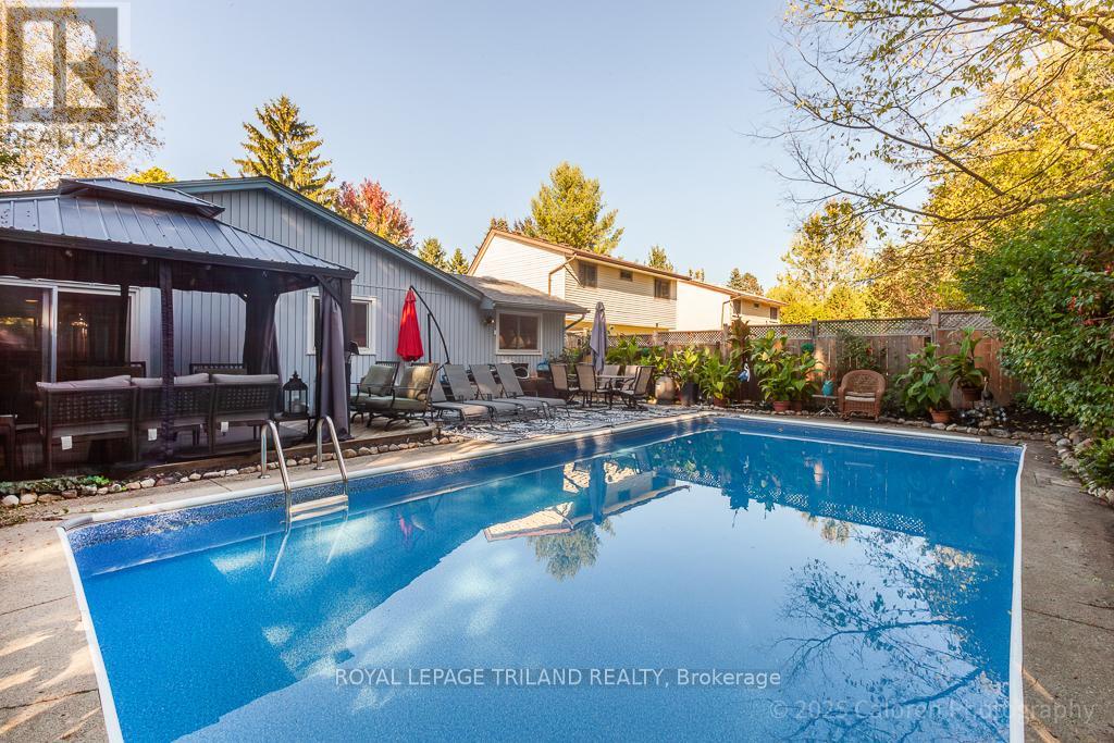 23 Crabtree Avenue, London North, Ontario  N6G 2H6 - Photo 44 - X12436024