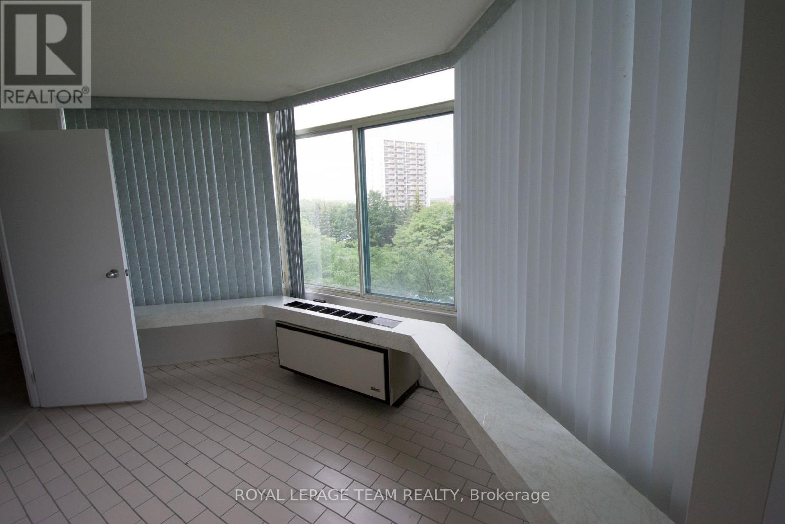 209 - 1025 Grenon Avenue, Ottawa, Ontario  K2B 8S5 - Photo 8 - X12436043