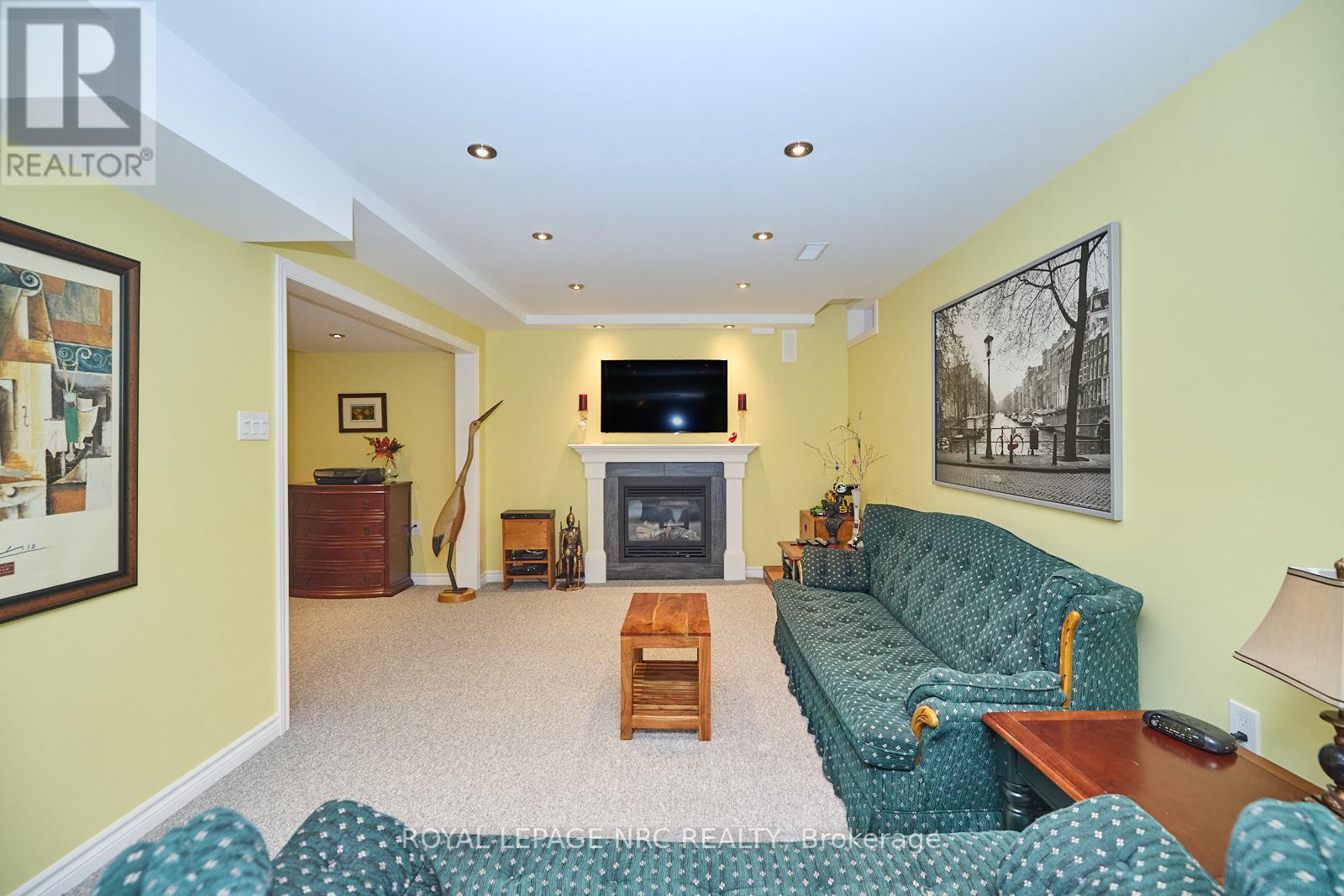 4 Alex Grant Place, St. Catharines (Secord Woods), Ontario  L2P 0A2 - Photo 25 - X12436009